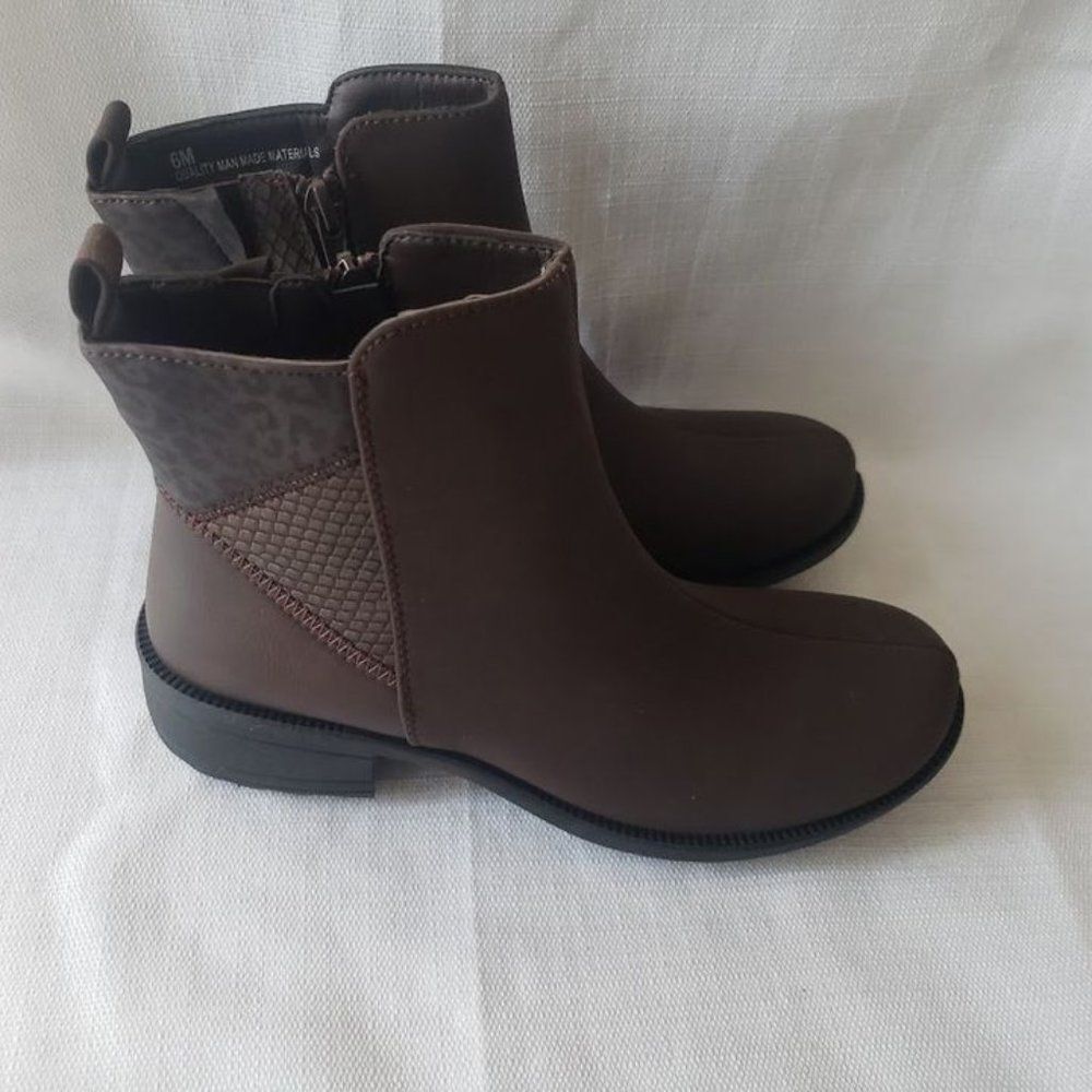 Womens 6 M - Easy Street Mystery Brown Ankle Boots - NEW